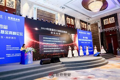 拍一个县城火锅店宣传片,我蹲在后厨看炒料看了一下午-摄行影像