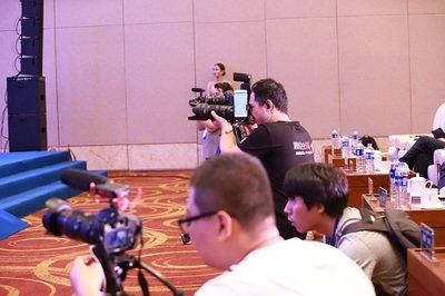 活动影像执行全链路：勘场、参数、器材与交付的实战手册-摄行影像