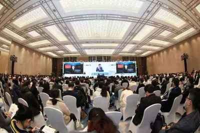 需要专业摄影摄像支持？ - \n河北石家庄活动摄影摄像公司有一支专业的团队-摄行影像