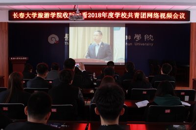 某奢侈品行业高定大秀直播复盘：我们如何用 4K HDR 还原现场质感-摄行影像