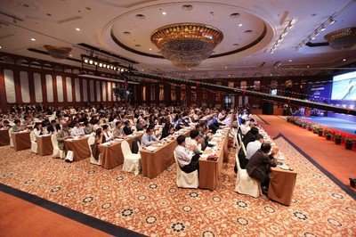 某互联网行业开发者大会直播复盘：多机位导播的现场调度实录-摄行影像