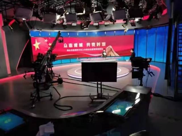 工业设备发布会影像案例：大型机械怎么在展厅里拍出气势