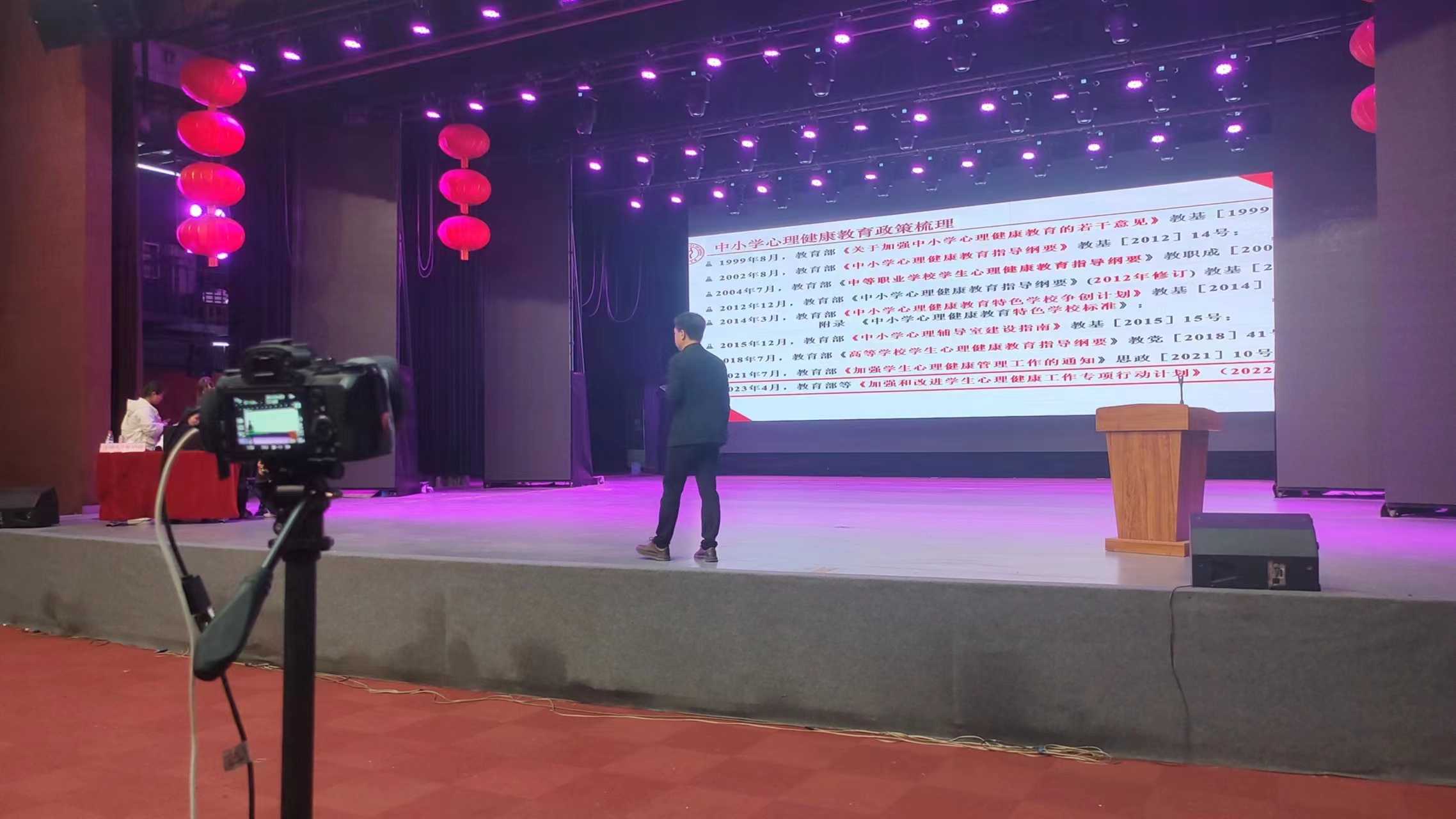 活动视频转场怎么做才不油腻？硬切与花式转场的使用边界