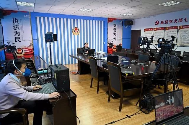 活动人像镜头选择：35、50、85在活动现场的实战差别