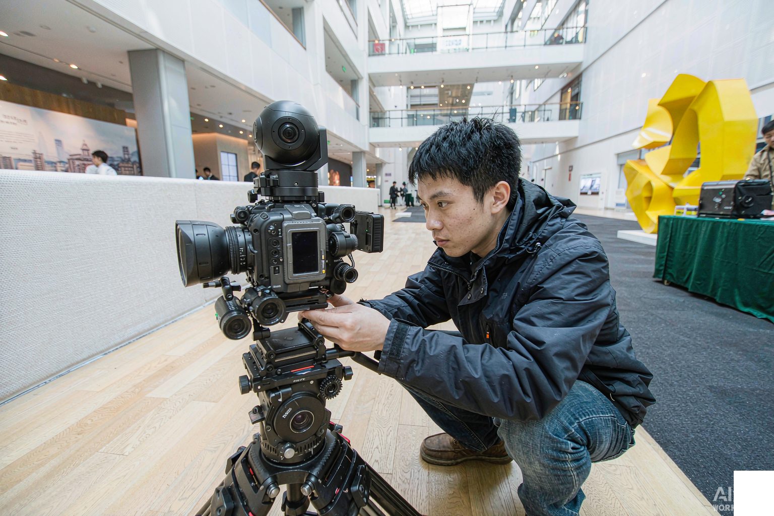 VR全景怎么拍才没有畸变？节点校准与拼接实操-摄行影像